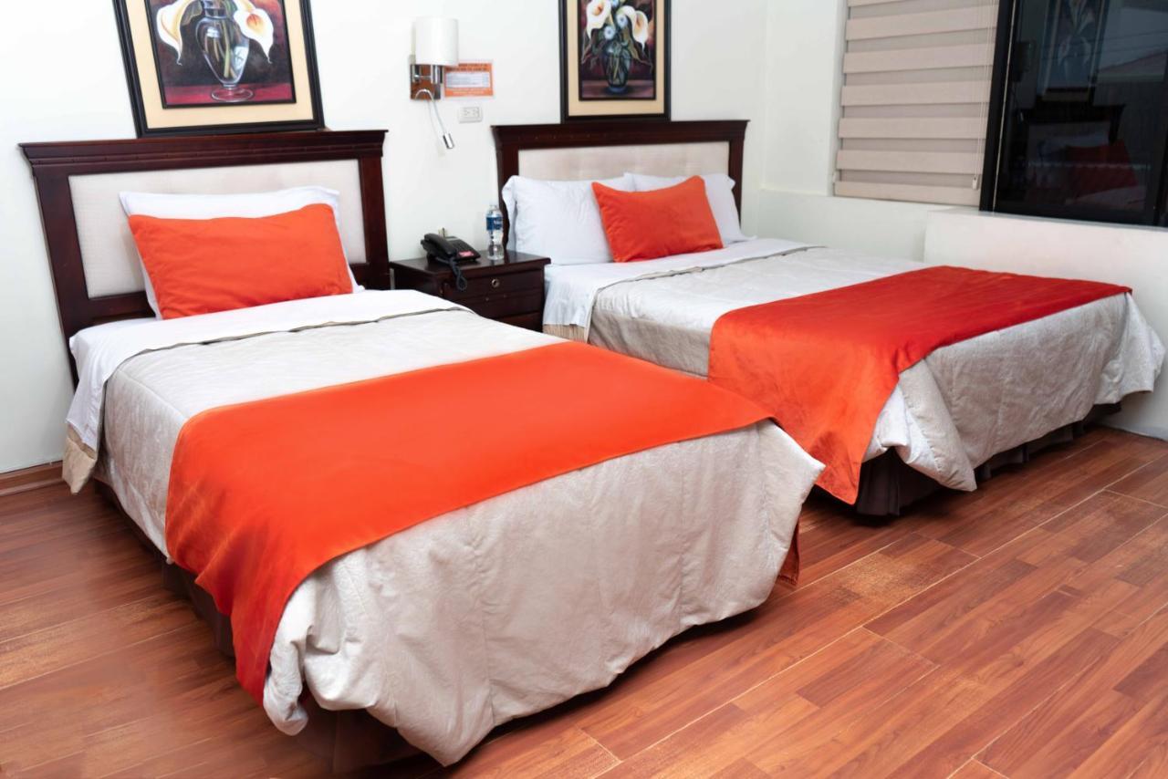 Hotel Virgen Del Cisne Лоха Екстериор снимка