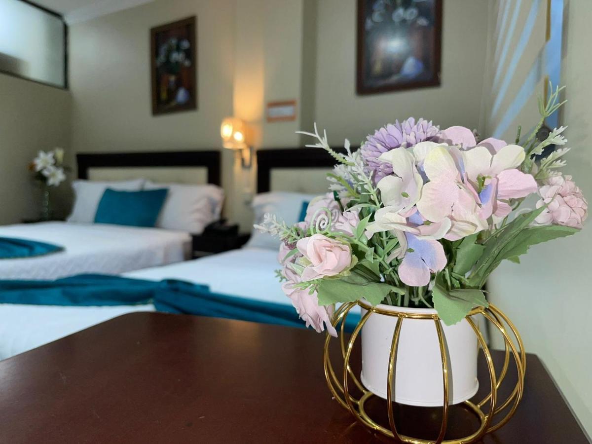 Hotel Virgen Del Cisne Лоха Екстериор снимка